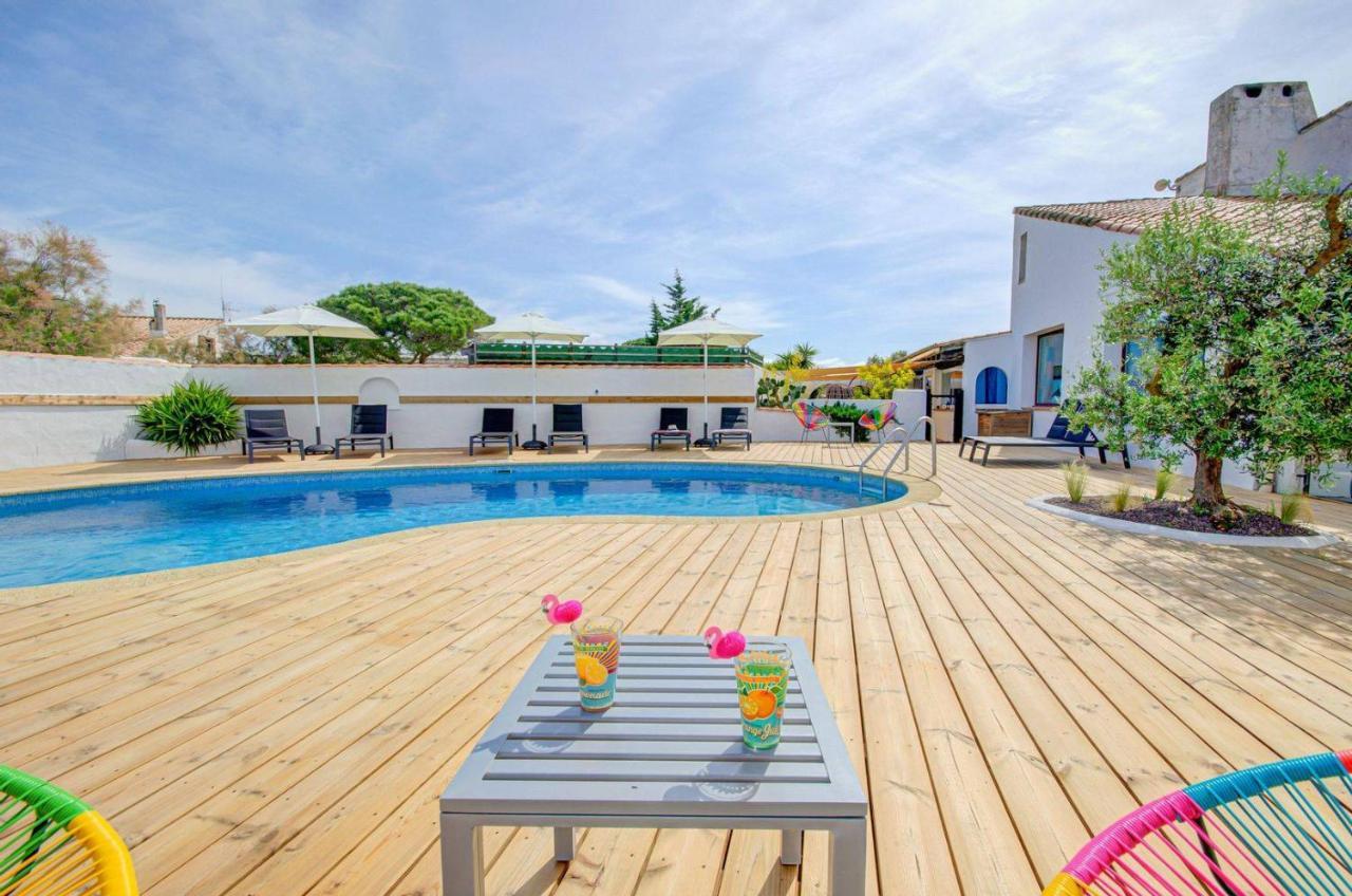 Hotel La Palunette Сент-Мари-де-ла-Мер Экстерьер фото